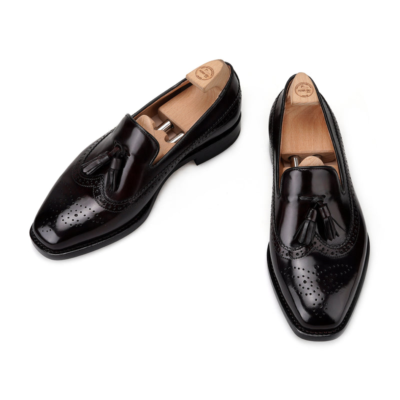 REACH Brogue Tassel Loafer in Shell Cordovan